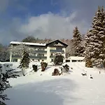 Otel Gaestehotel Lucendi Premium Lounge Hohenleimbach