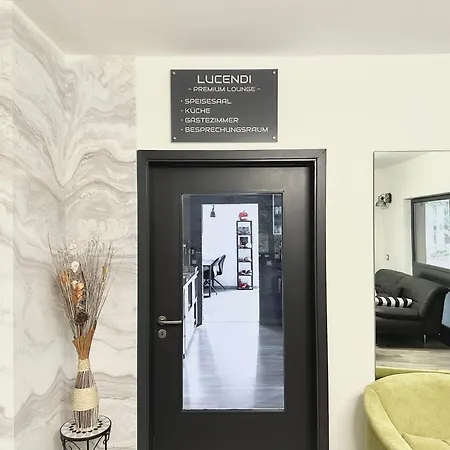 ホテル Gaestehotel Lucendi Premium Lounge Hohenleimbach