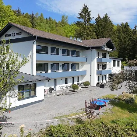 Gaestehotel Lucendi Premium Lounge * Hohenleimbach