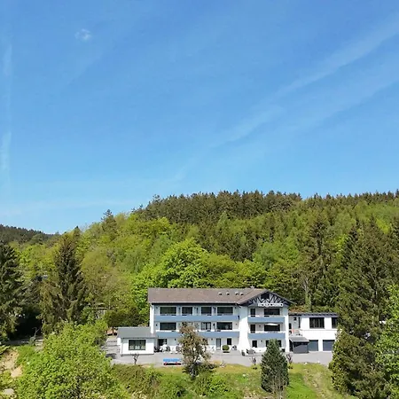 ホテル Gaestehotel Lucendi Premium Lounge Hohenleimbach