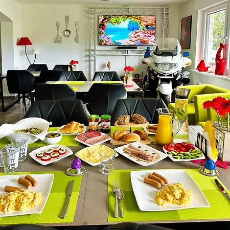 Gaestehotel Lucendi Premium Lounge 酒店 *