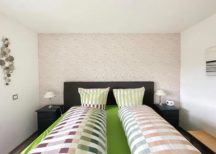 Gaestehotel Lucendi Premium Lounge מלון Hohenleimbach