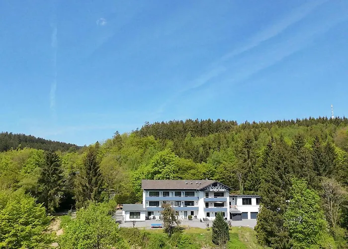 מלון Gaestehotel Lucendi Premium Lounge Hohenleimbach