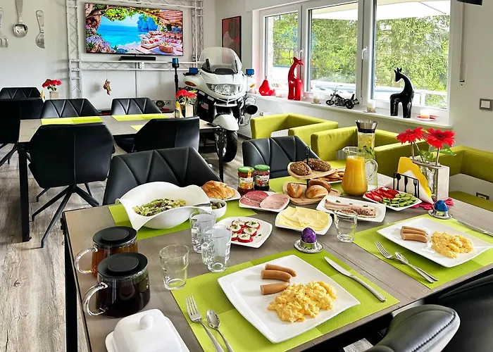 Gaestehotel Lucendi Premium Lounge מלון *