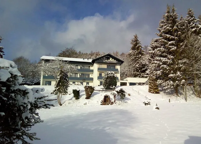 מלון Gaestehotel Lucendi Premium Lounge Hohenleimbach